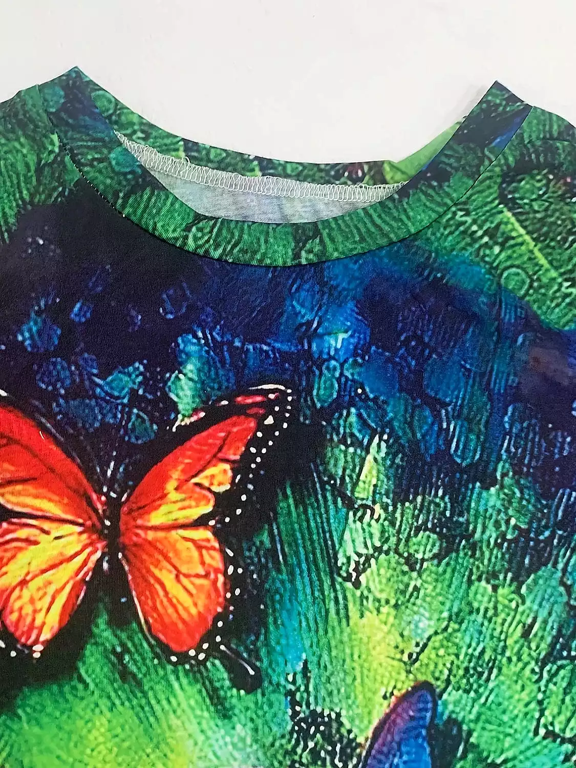 Blue Butterfly Print Women's T-shirt with Round Neck