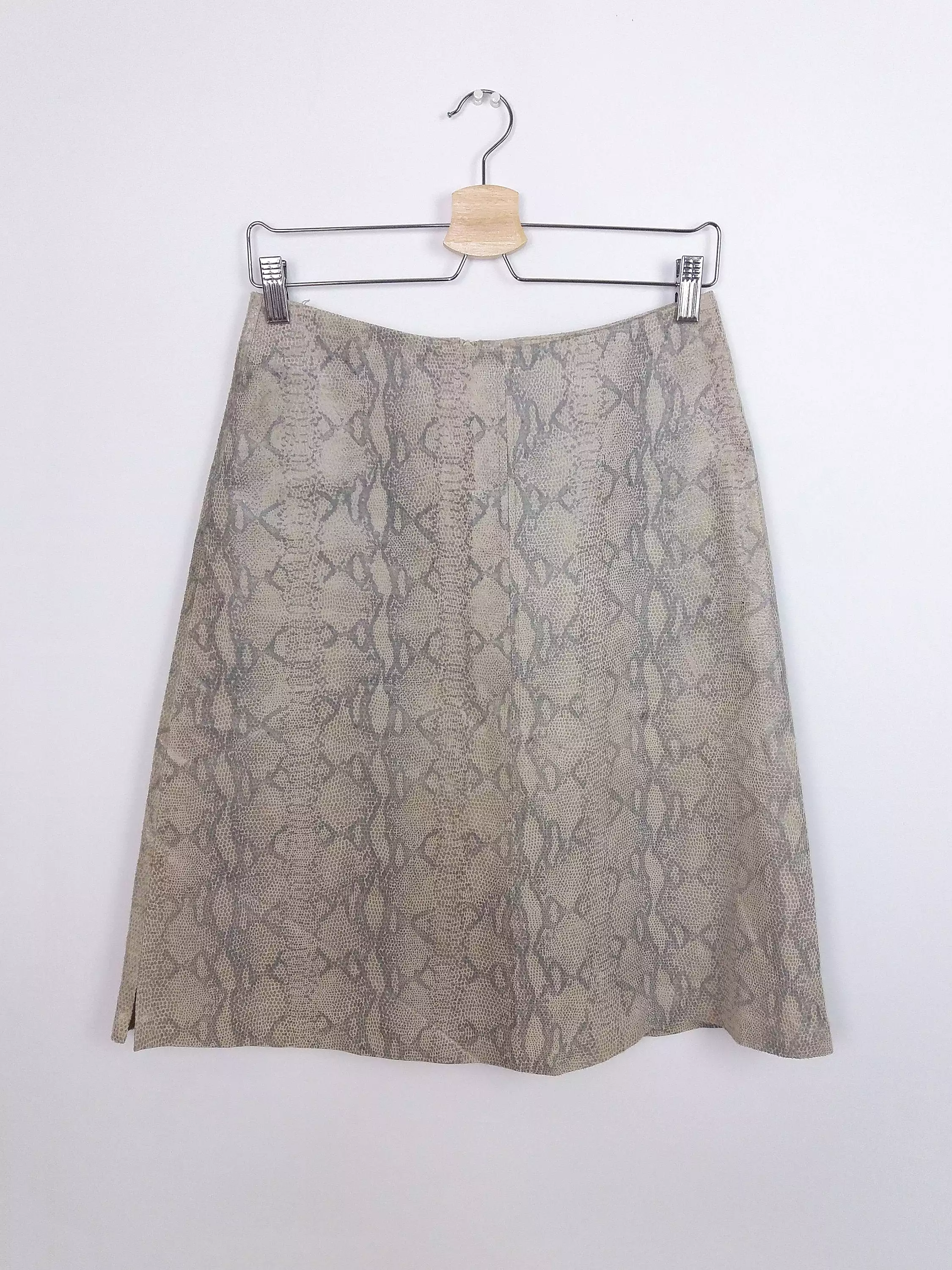 Deadstock H&M Genuine Leather A-line Skirt - size M