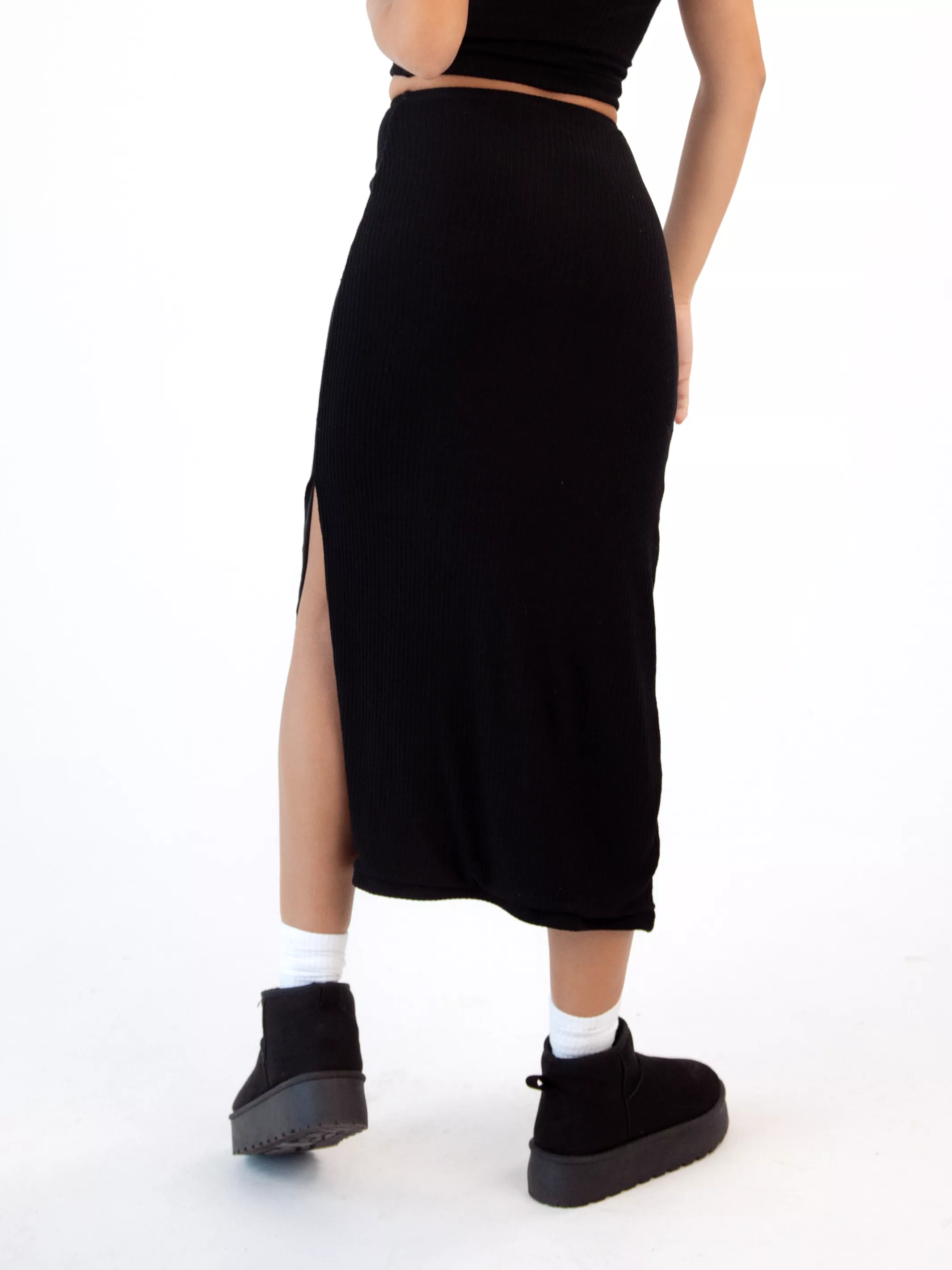 Soft Ribbed Knit Lounge Midi Skirt